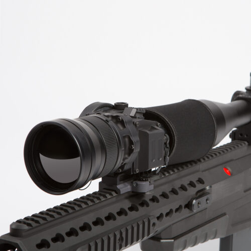 LW75 Thermal Weapon Sight Mounted on Weapon