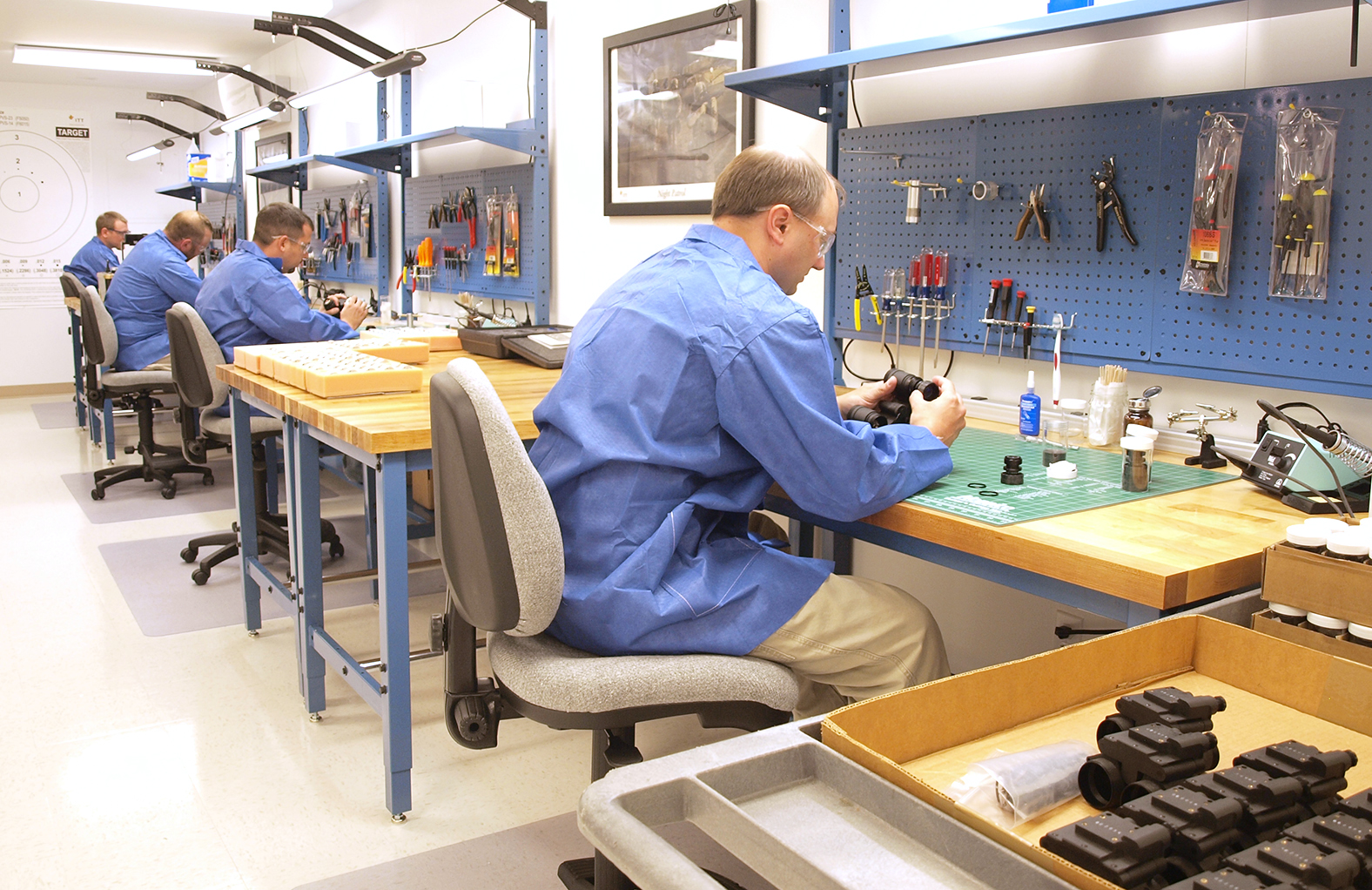 Repairs Image 2 Night Vision Devices